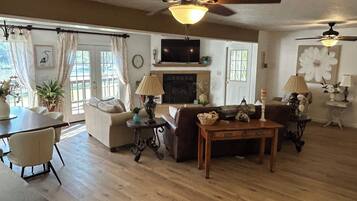 Smart TV, fireplace, DVD player, books