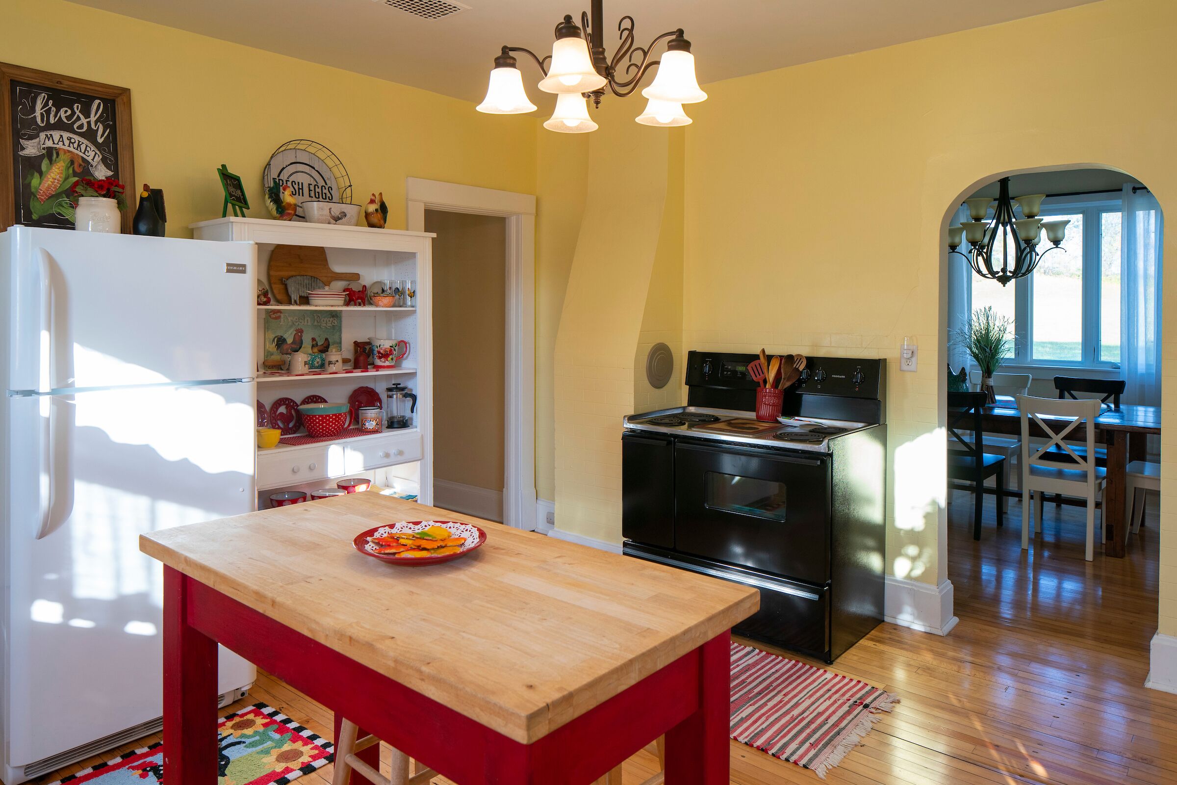 Beautiful Farmhouse on 80 Picturesque Acres