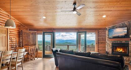 Mountaintop hirsimökki w / upeat näkymät-20 minuutin päässä Ashevillen keskustasta!