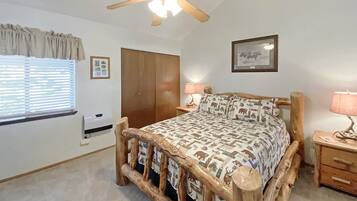 1 chambre, fer et planche Ă repasser, Wi-Fi gratuit, draps fournis