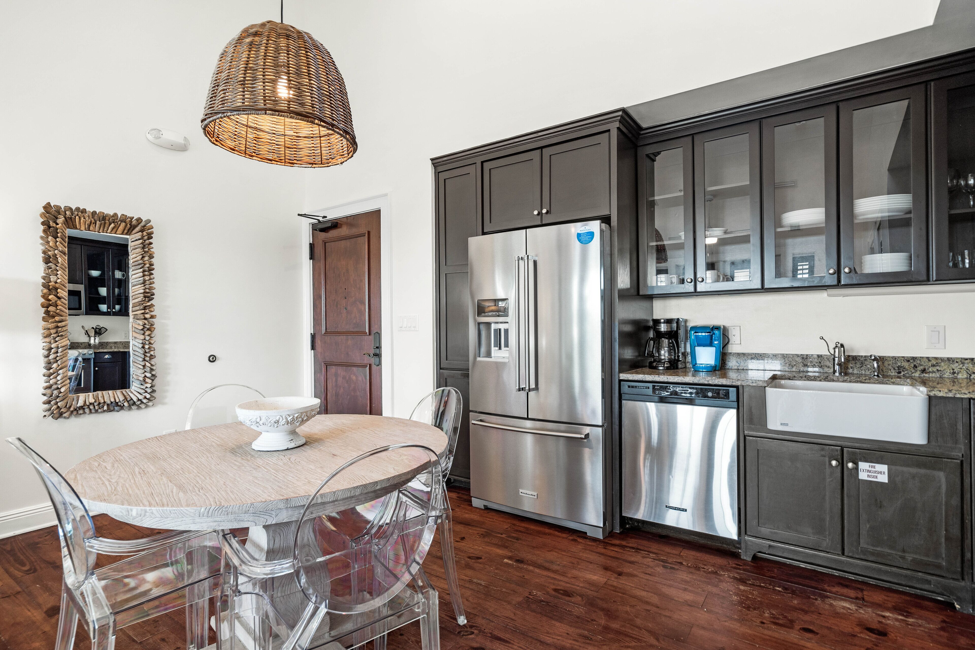 "Rosemary Thyme" Perfectly Located 30A Condo Downtown RMB + BIKES + 4 Pools!