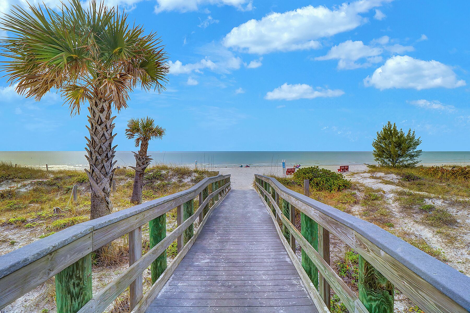 Una spiaggia nelle vicinanze