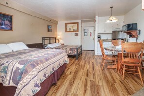 1 bedroom, internet, bed sheets
