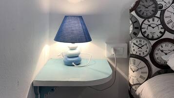 4 habitaciones, escritorio, tabla de planchar con plancha y wifi gratis