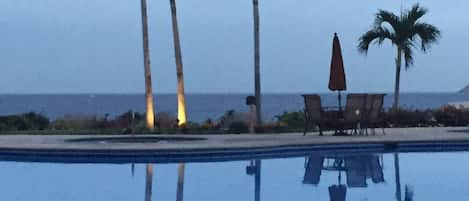 Outdoor pool, a heated pool