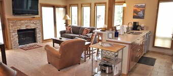 Sawtooth Condo at Warm Springs Base