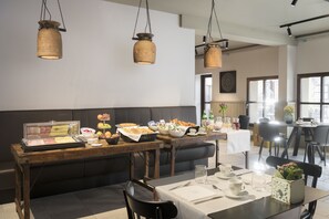 Food court - CP Resort (Torricella Taverne)