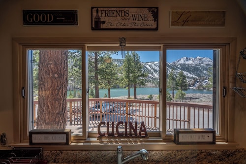 Villa Lago Home - Spacious 4 BD/5 BTH perfect for Families & Groups