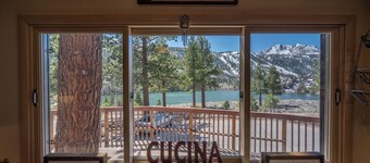 Villa Lago Home - Spacious 4 BD/5 BTH perfect for Families & Groups