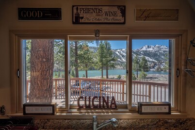 Villa Lago Home - Spacious 4 BD/5 BTH perfect for Families & Groups