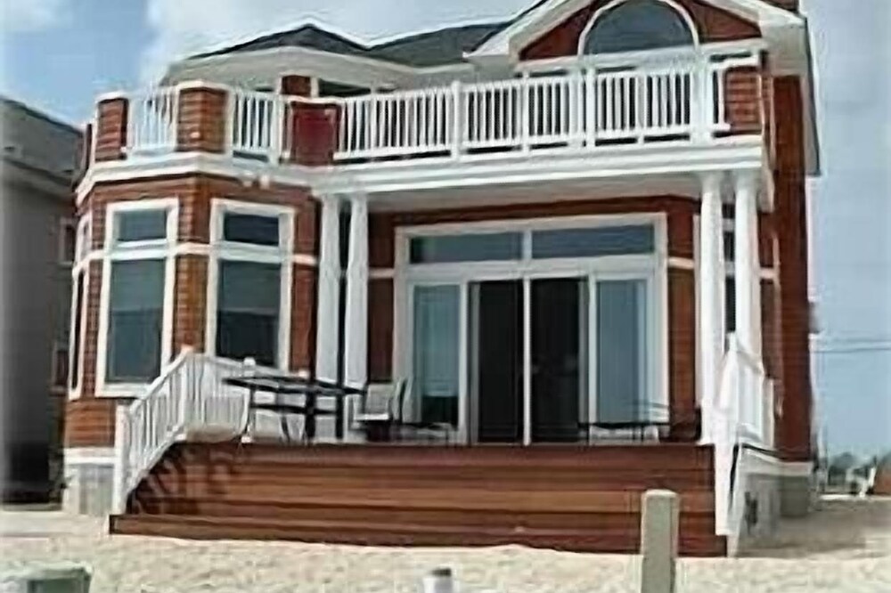 Spectacular Bayfront