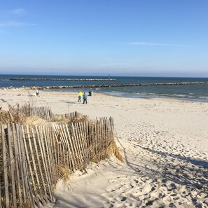 Solstolar och strandhanddukar