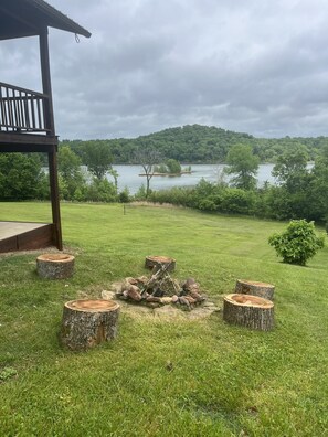 Property grounds - OVERSIZED PORCH, LAKE FRONT, Mammoth Cave, Fast WiFi, Firepit, hiking (Mammoth Cave)