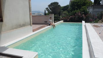An infinity pool