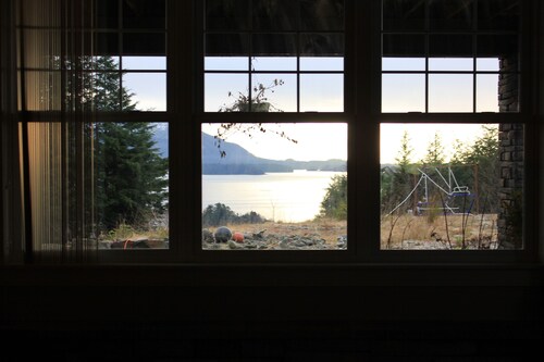 Beautiful Downstairs Studio for rent