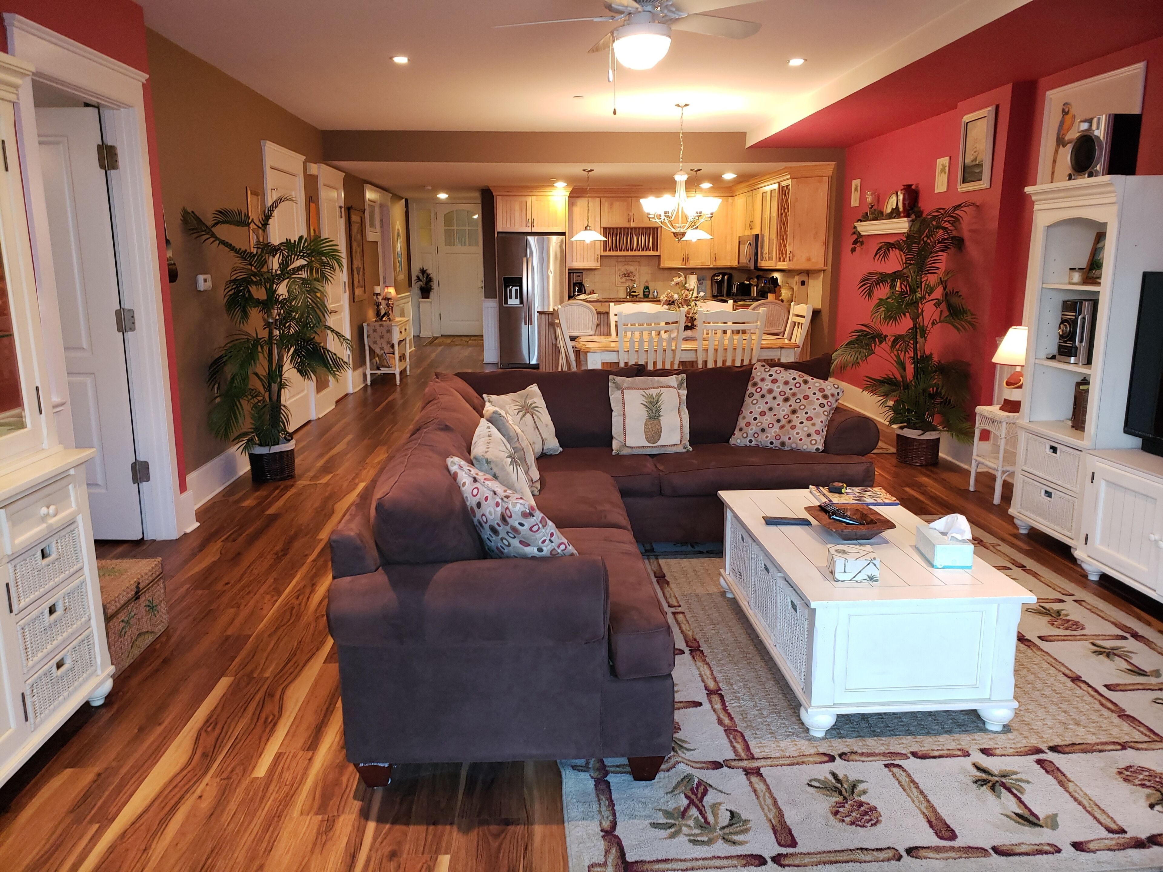 Coastal Colors - Premier Luxury Rental - Heated Pool - Spa - Game Room - Beach