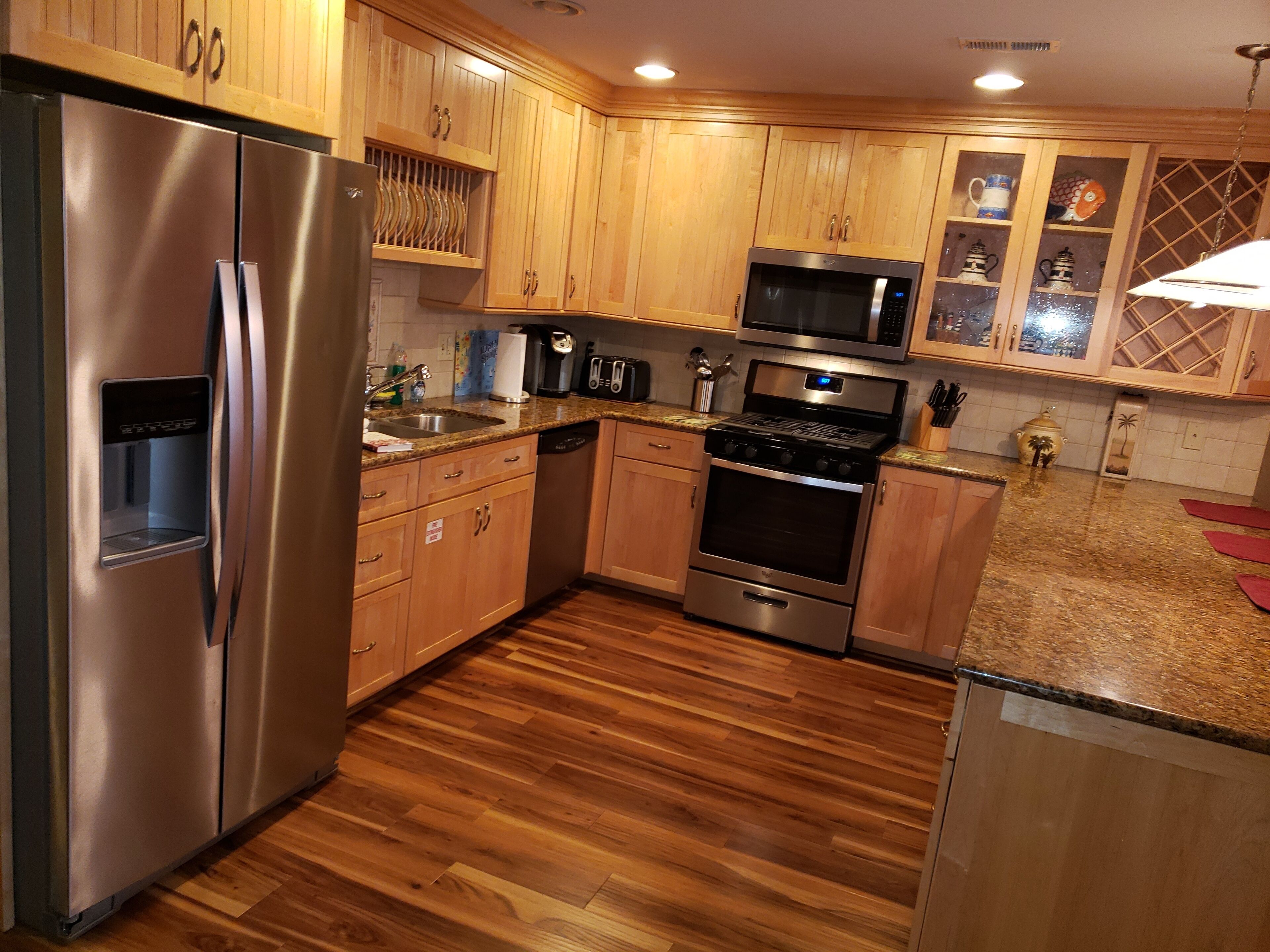 Coastal Colors - Premier Luxury Rental - Heated Pool - Spa - Game Room - Beach