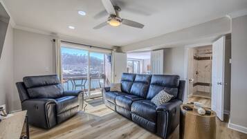 Smart TV, fireplace, video games