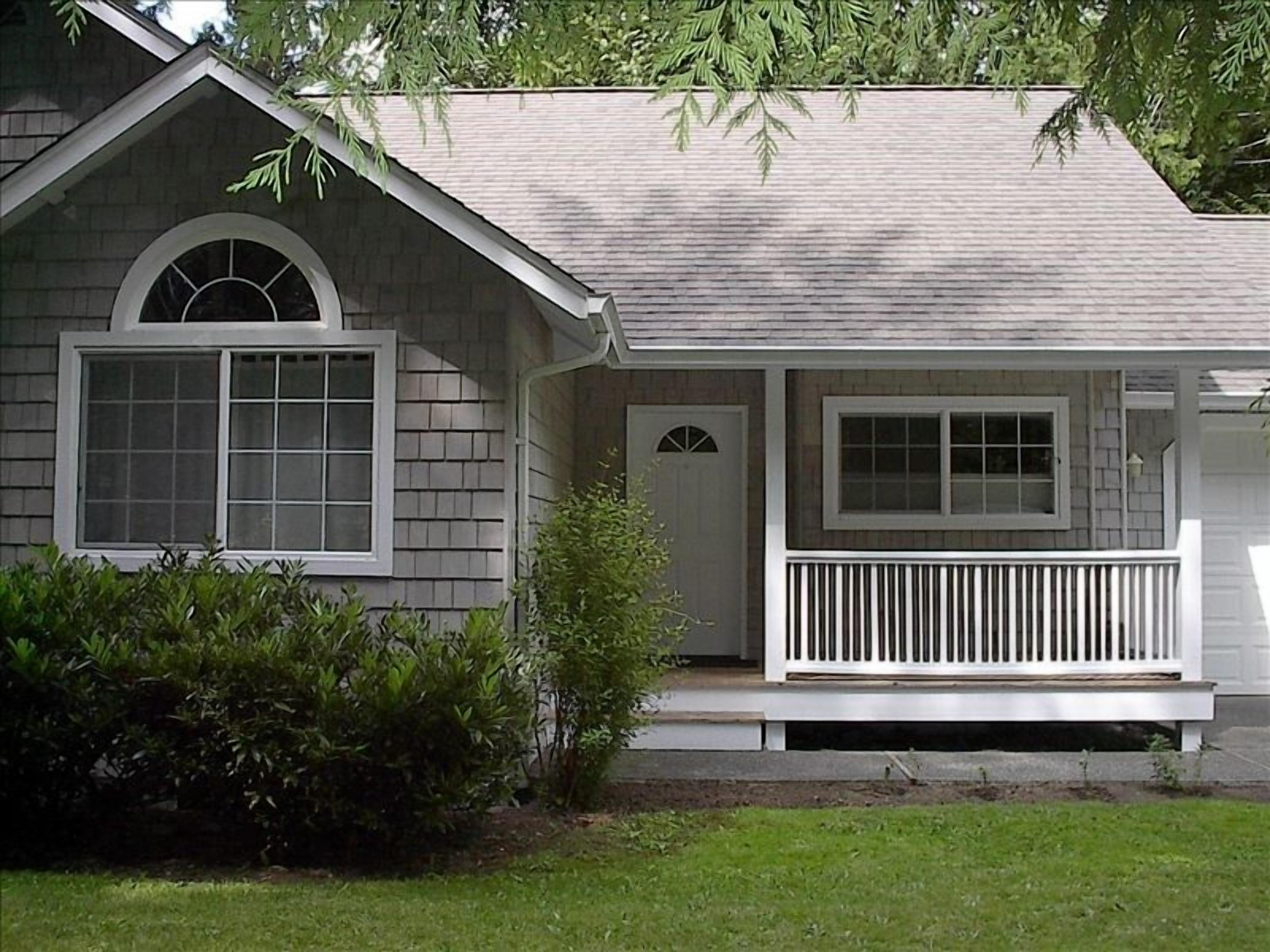 Spacious Indianola Getaway, Henderson Guest House, Near Beach
