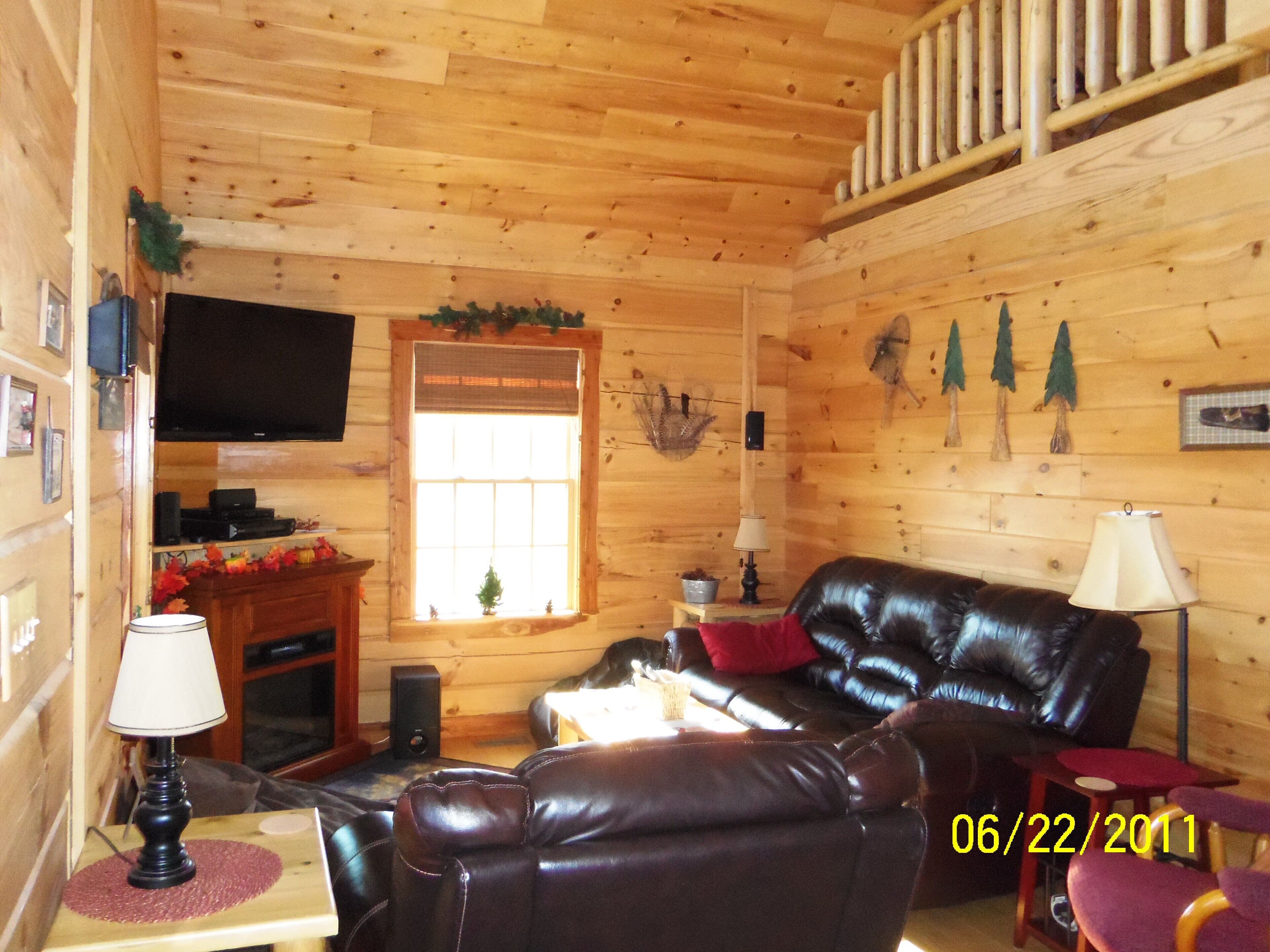 Beautiful Turkey Hill Log Cabin Located on 20 Acres of Hilltop Property