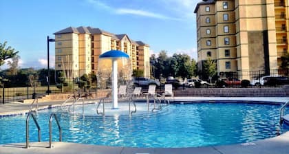 Cozy 2 Bedroom 2 Bathroom Condo In Heart Of Pigeon Forge