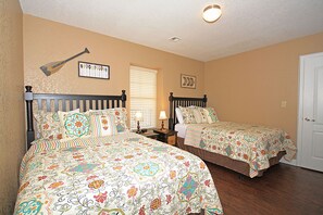 2 bedrooms, Internet, bed sheets, wheelchair access