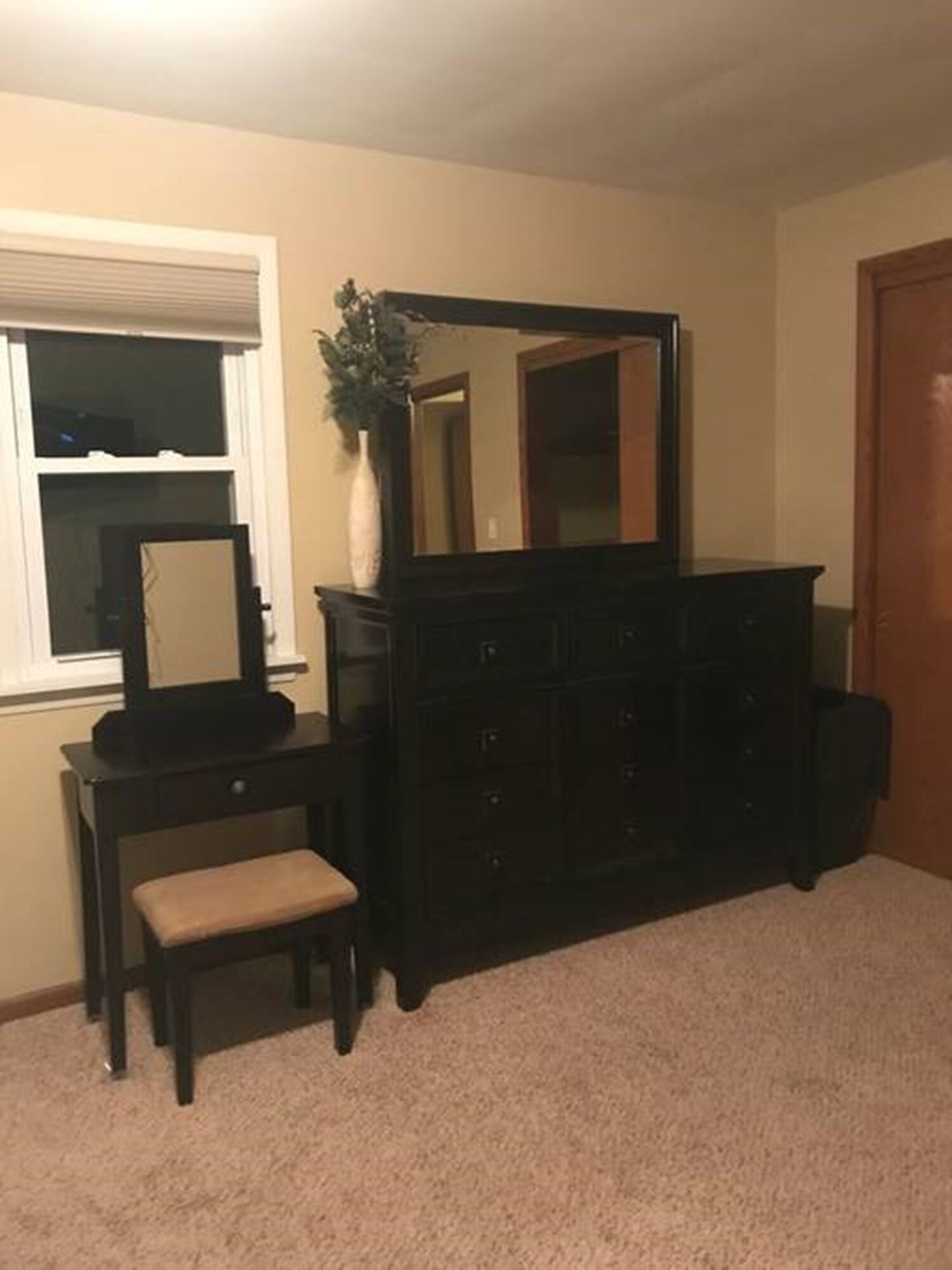 The Hitchcock House is an absolutely gorgeous 3 bedroom 2 story home!