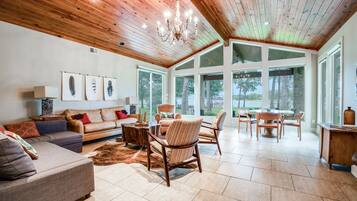 Smart TV, fireplace, DVD player, books