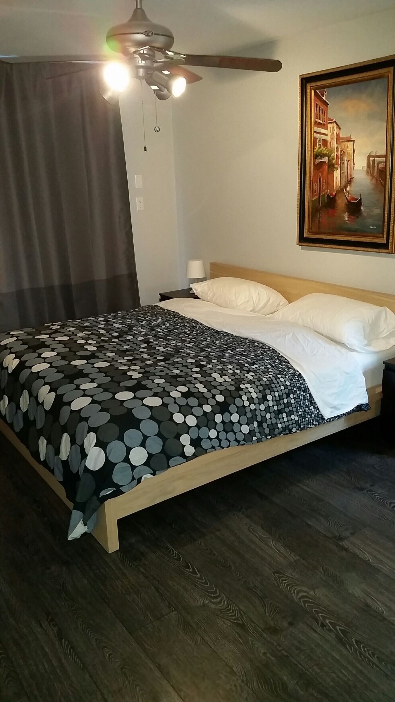 4 Schlafzimmer, Bügeleisen/Bügelbrett, WLAN, Bettwäsche