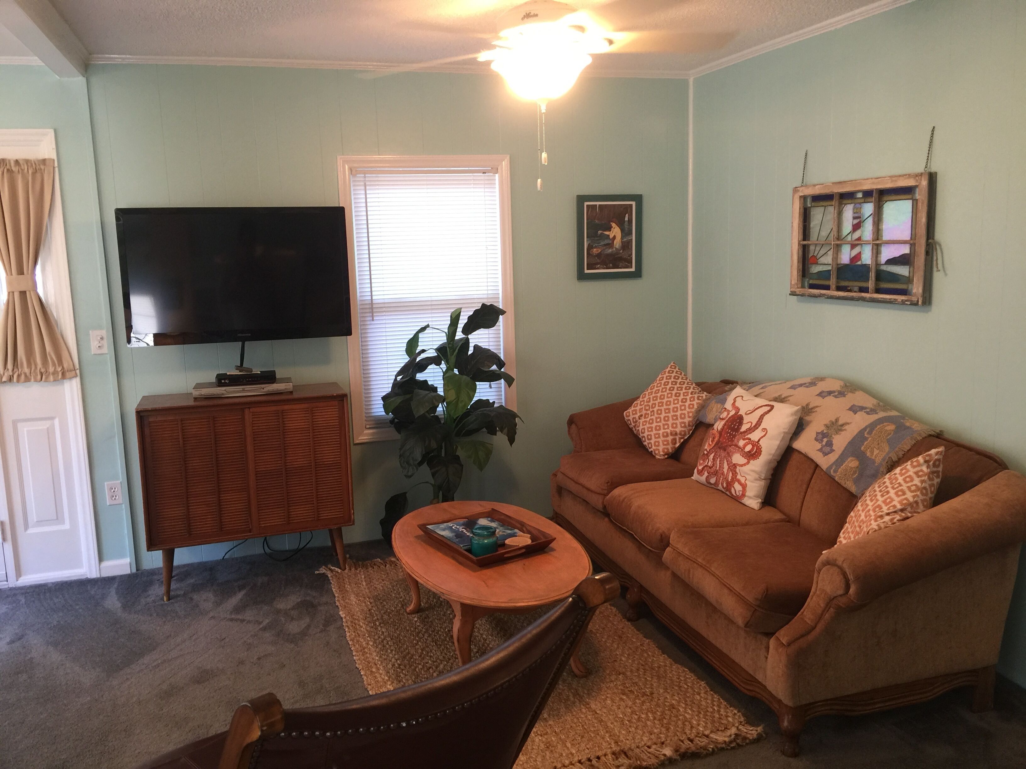 Gotta have a golf cart and wifi ~ always included