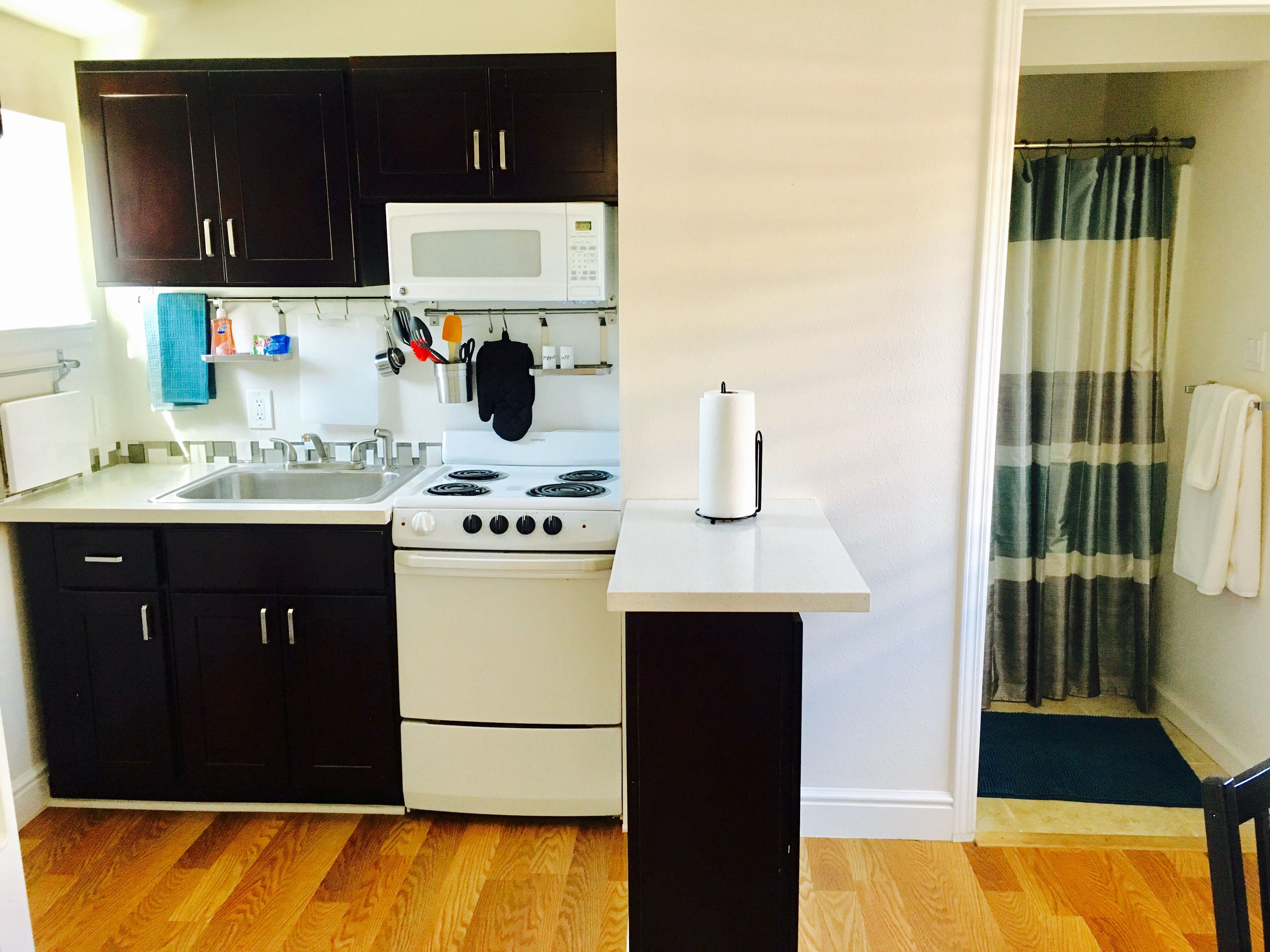 Private fully furnished Guest house w/ pool