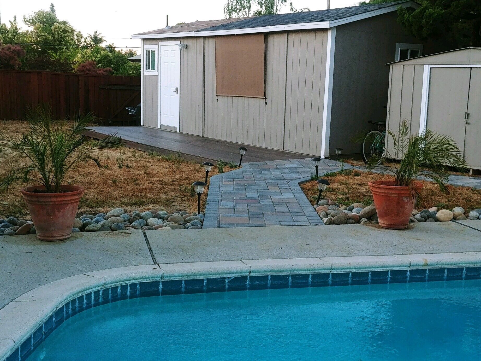 Private fully furnished Guest house w/ pool