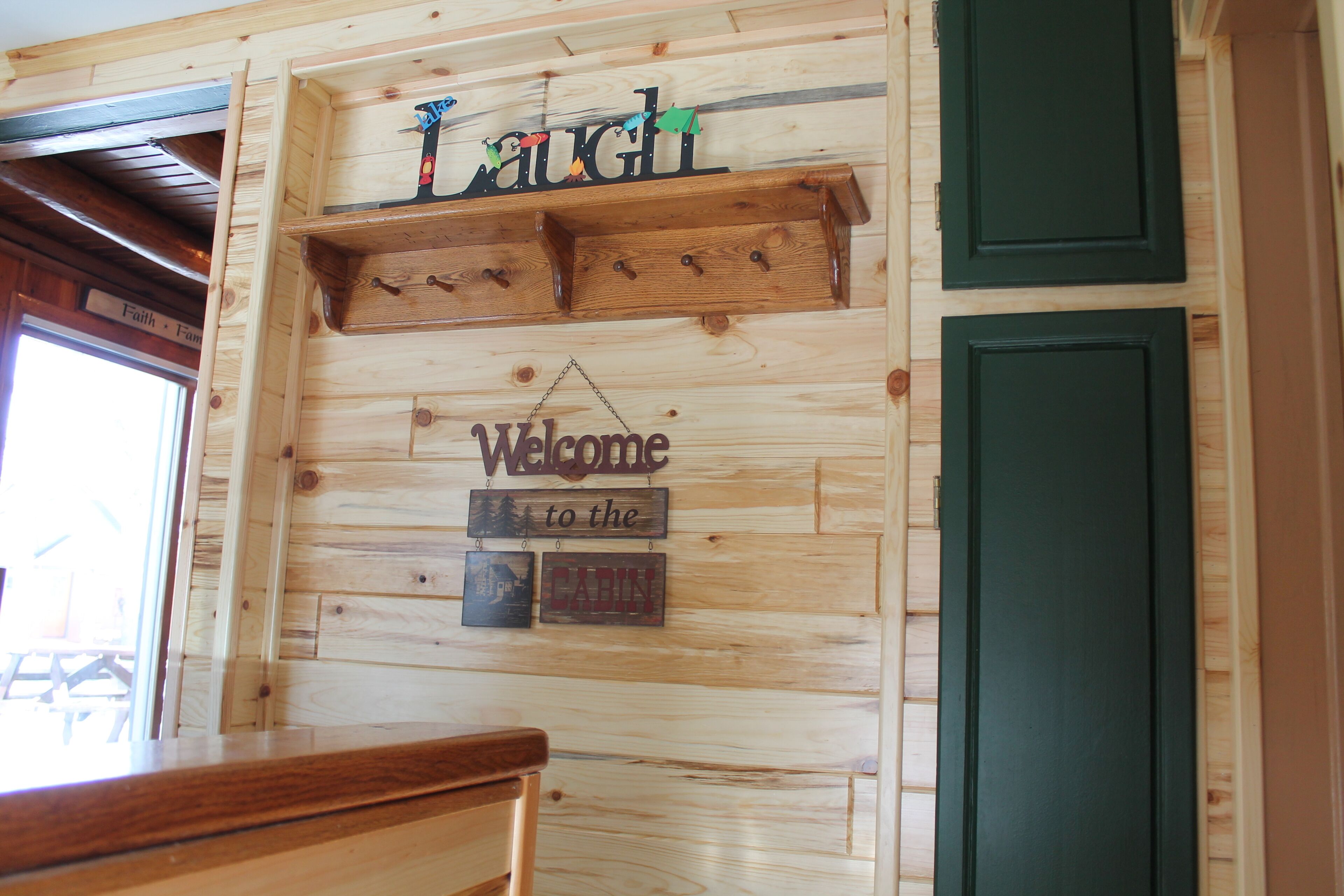 Knotty Pine Retreat On 200 Acre All Sports Jewell Lake W/ Row Boat