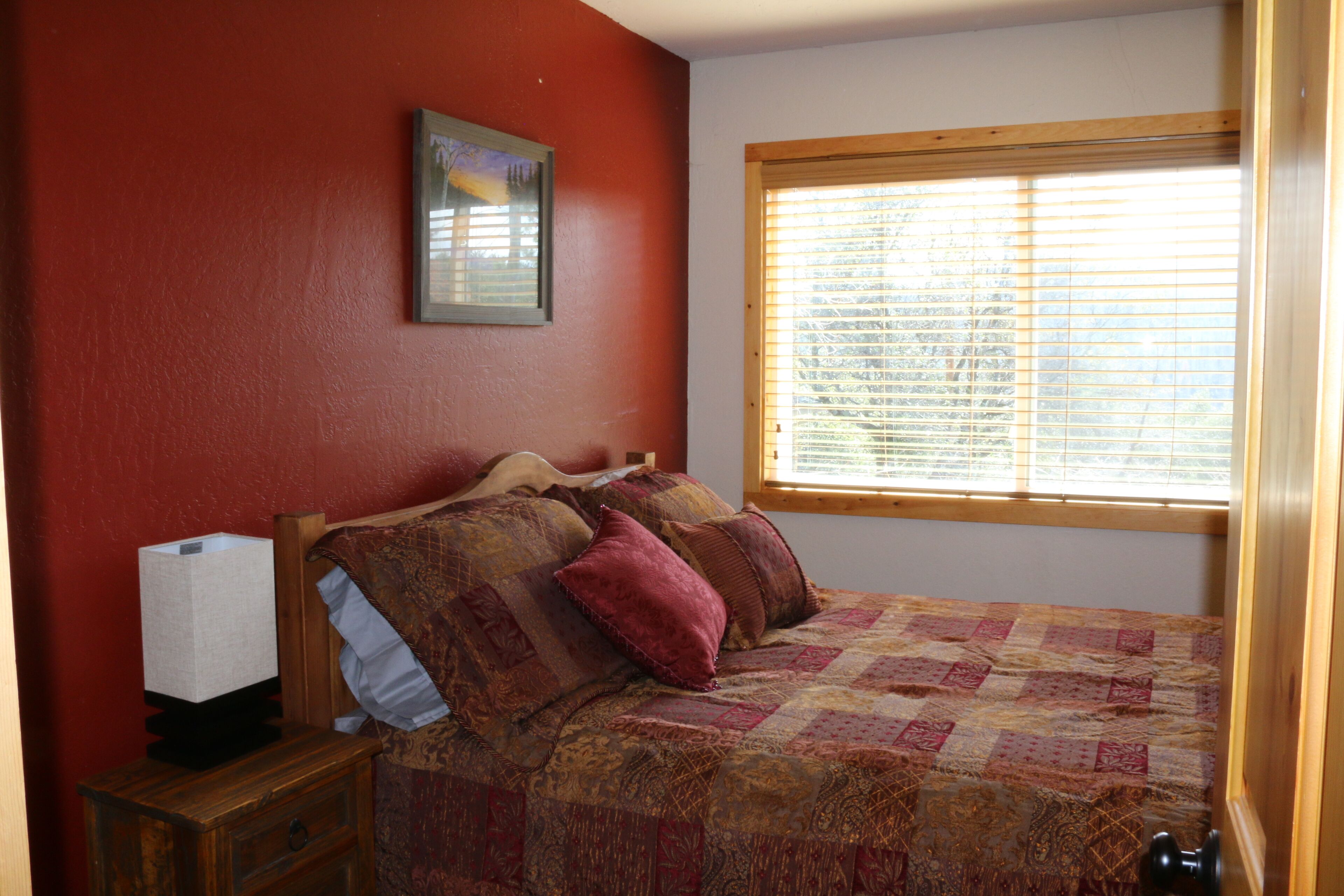 PML Condo! 30 minutes from Yosemite National Park!