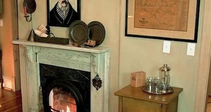 Restored 1840's Downtown Loft Near Blue Ridge Parkway