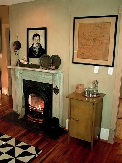 El centro restaurado de 1840 Loft zona de Blue Ridge Parkway