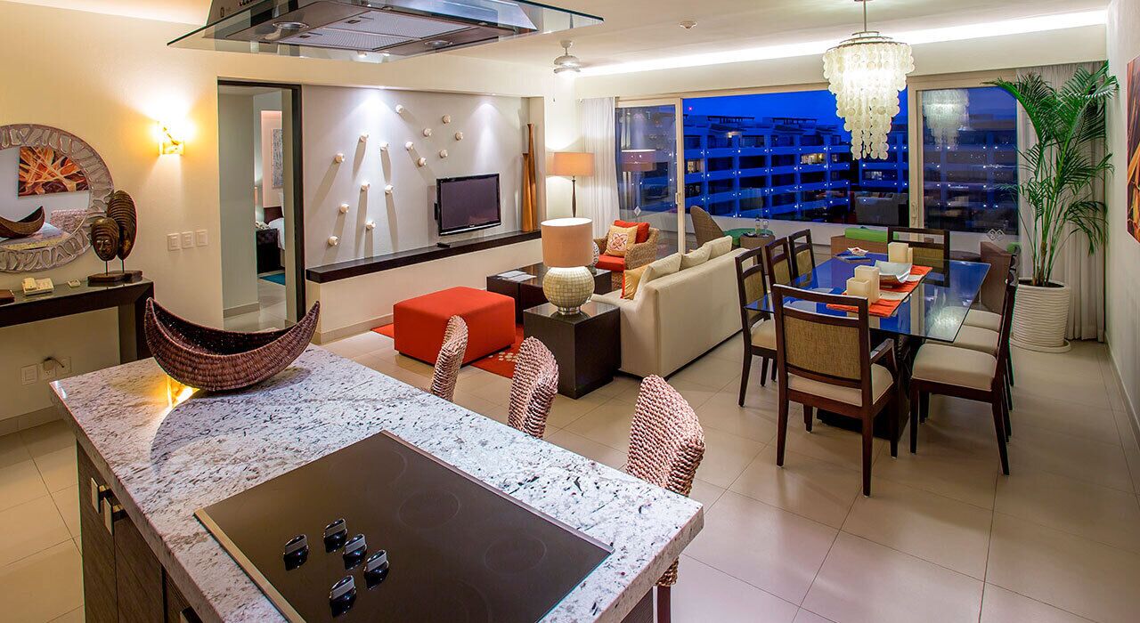 Sensational,On Beach, luxury, Platinum Plus! multiple rooms individual quotes