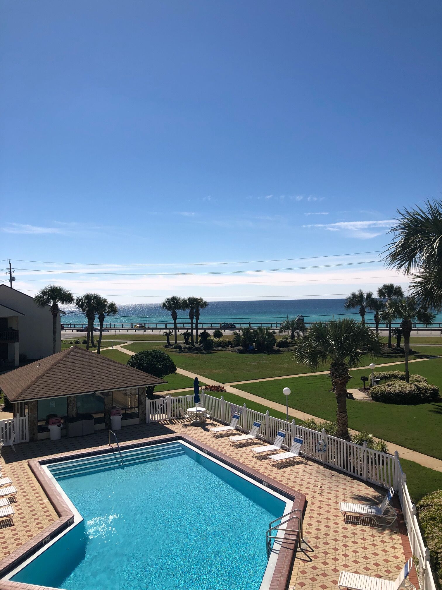 BEACH SERVICE INCLUDED - 20% DISCOUNT FOR 7 NIGHT STAY IN AUGUST - BOOK NOW