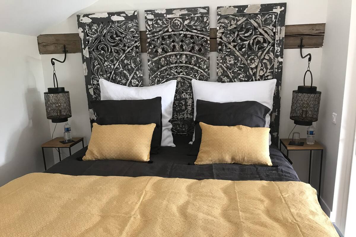 Camera Comfort, 1 camera da letto, vista piscina (Benoni) | 1 camera, biancheria da letto di alta qualità, una cassaforte in camera