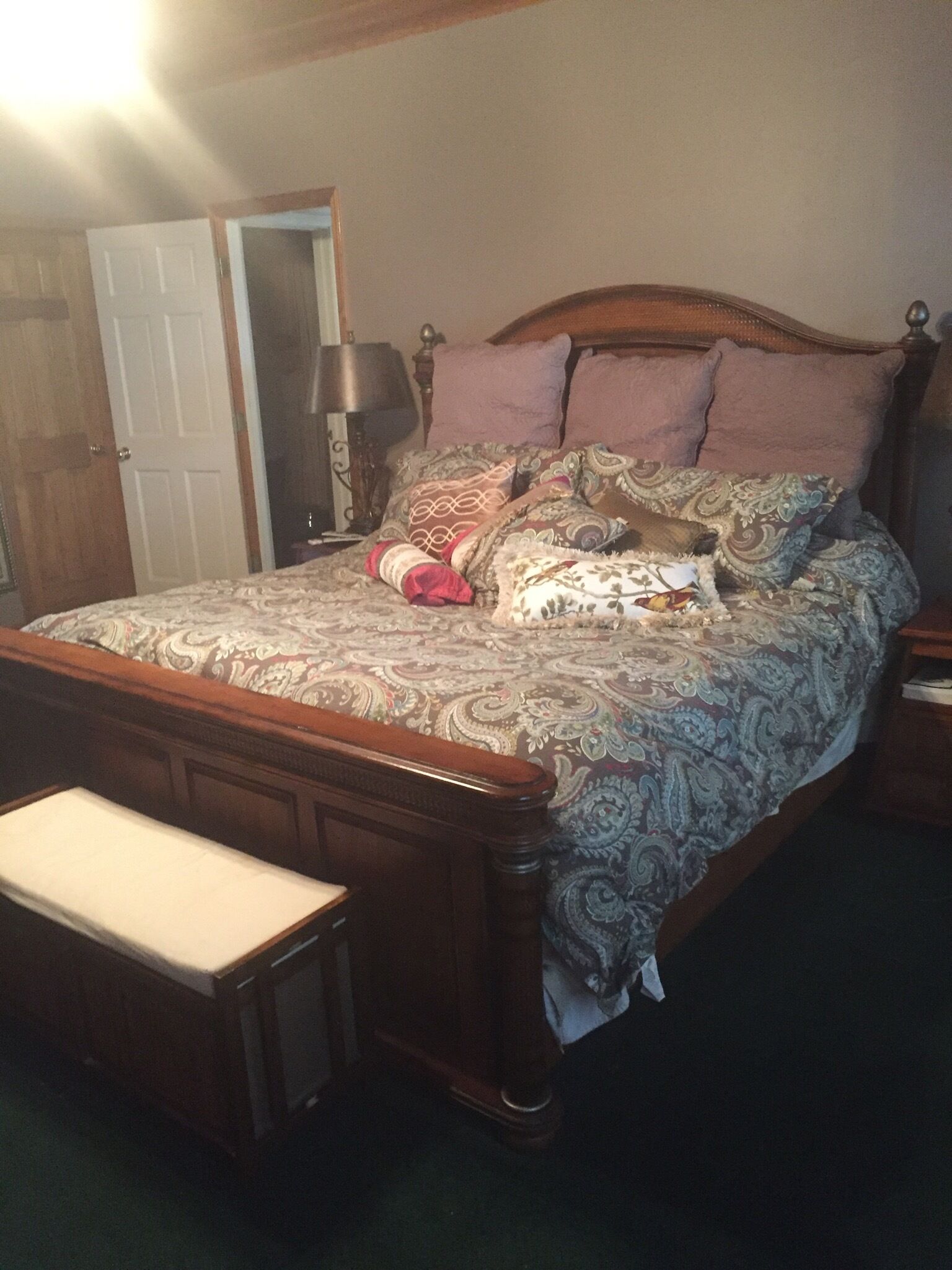 Lake Washington Fishing Lodge 4 Bedroom 5 Bathrooms!!