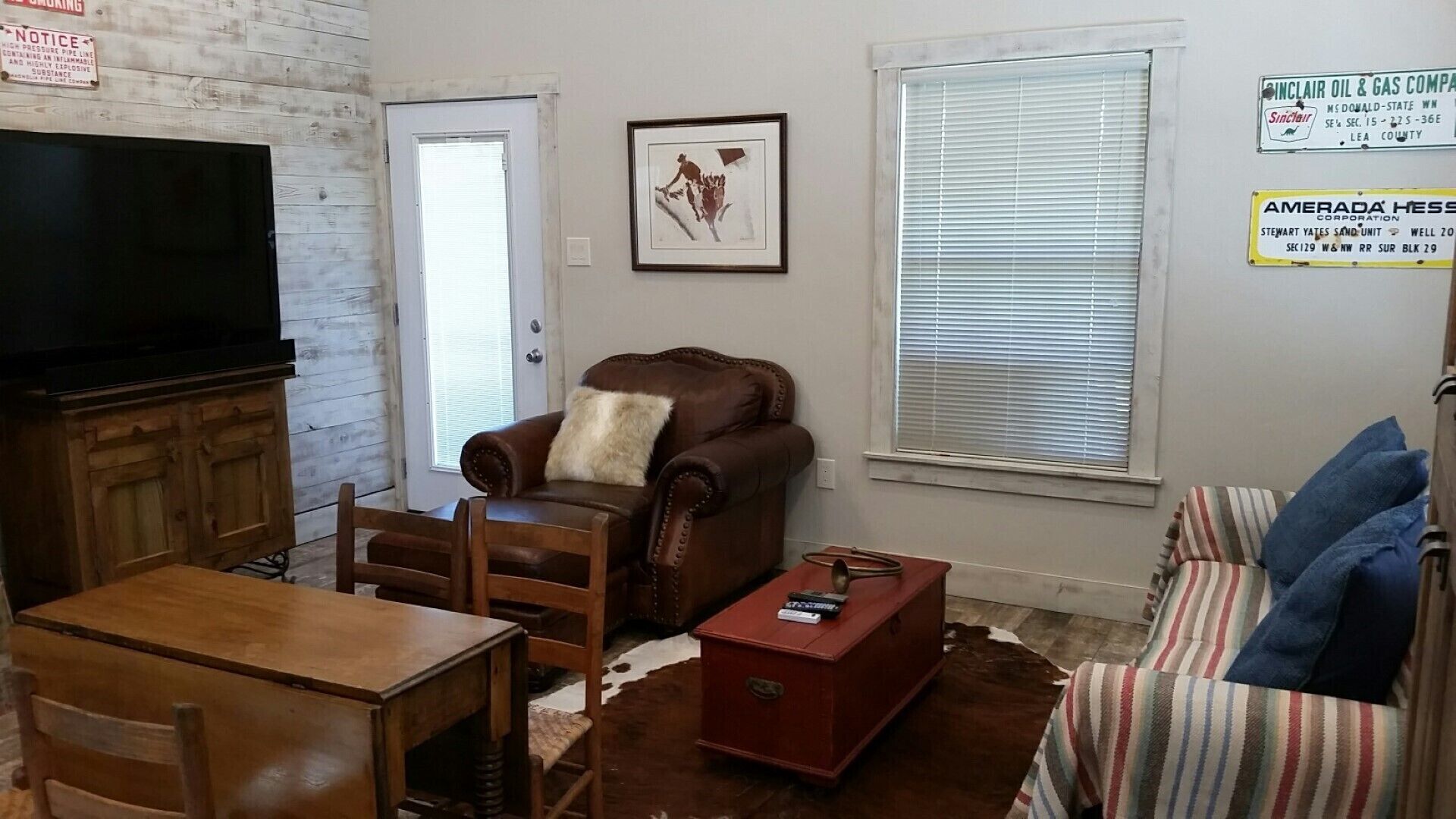 Comfort Cabaña--Texas Hill Country secluded cottage on 10 acres