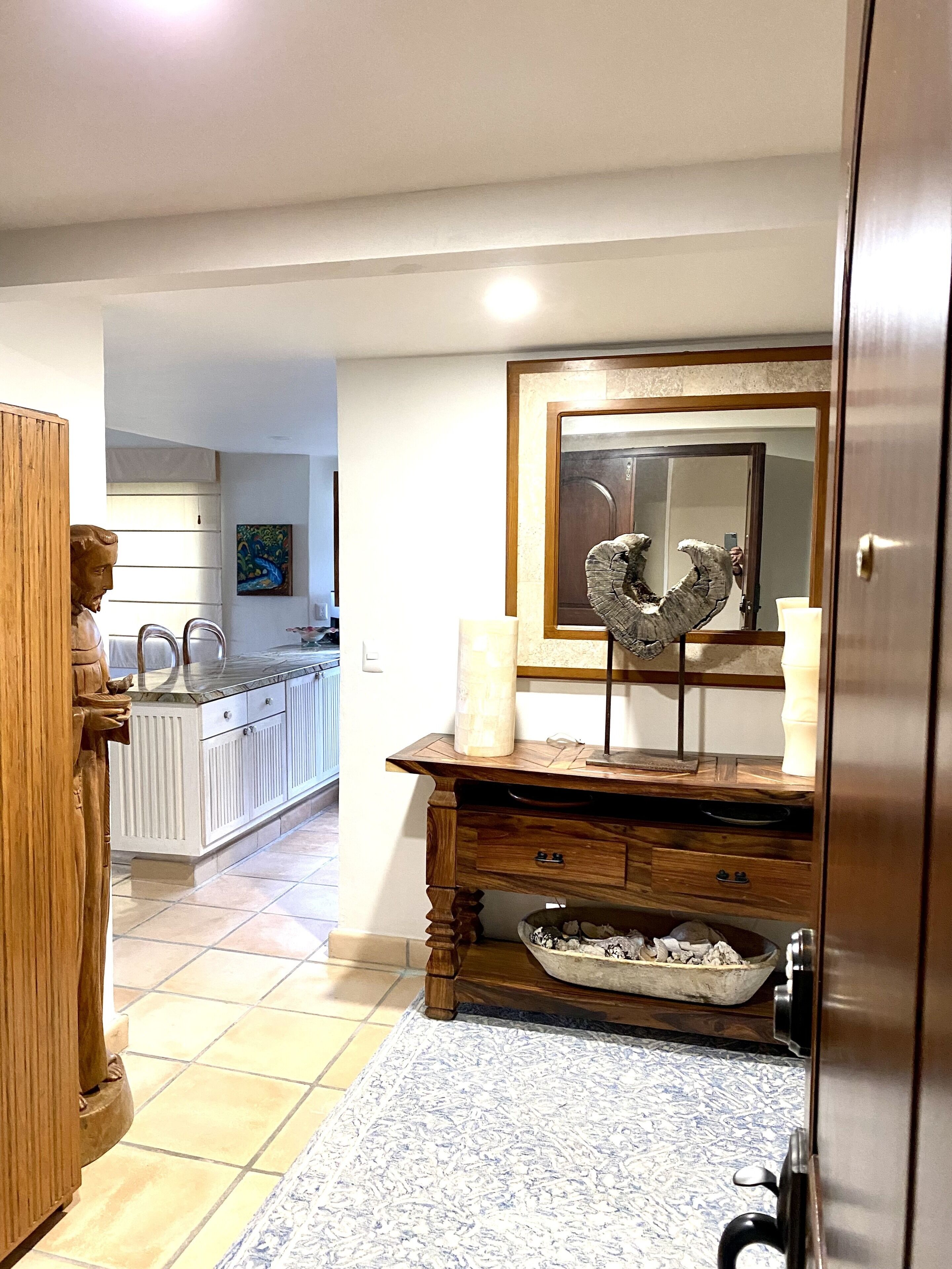 Penthouse Condo with Panoramic Oceans Views