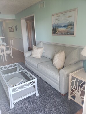 Smart TV, DVD player, stereo -  65% Off Fall & Winter Monthly Rentals. 3 BR, King (Myrtle Beach)