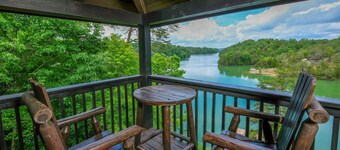 Lake Front-Swimming Pool Access-Private Dock-2 Bedroom-Arcade game-Hot Tub