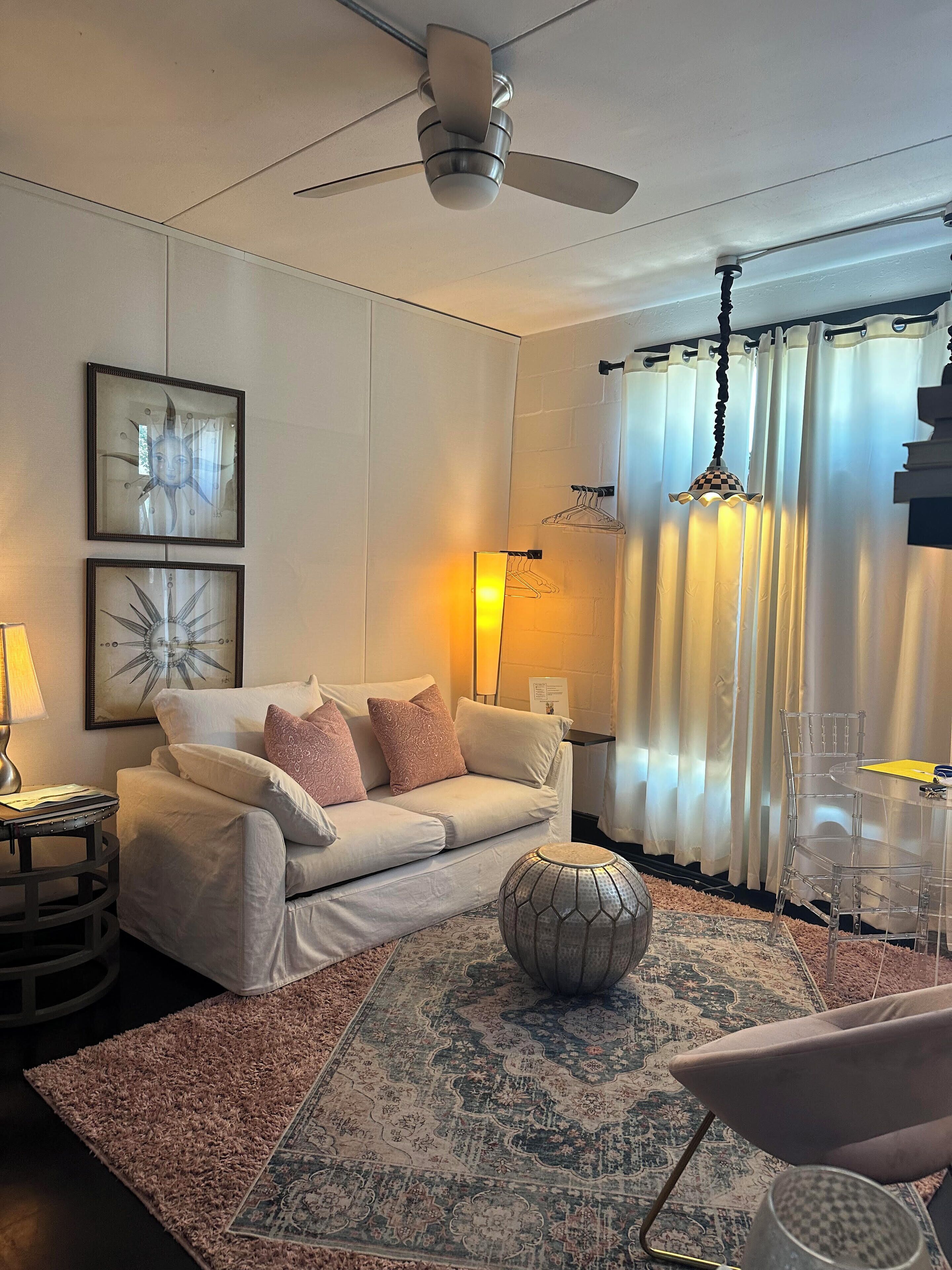 One Bedroom Paris style in heart of Seaside