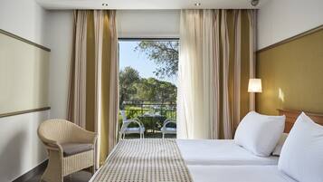 1 bilik tidur, peralatan tempat tidur premium, peti besi dalam bilik