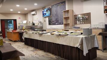 Desayuno buffet incluido todos los días