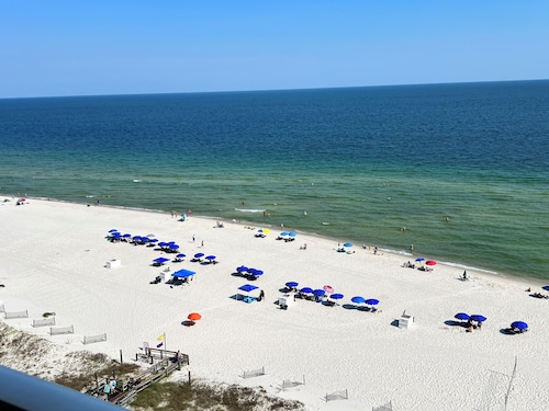 Regency Isle #910 – 9th floor Beach Front recently updated
