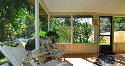 Snorkkeli takapihasi lamanaattien kanssa - kajakit mukana