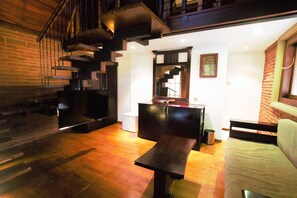 Signature Chalet, 1 Queen Bed, Non Smoking, Garden View | Room amenity